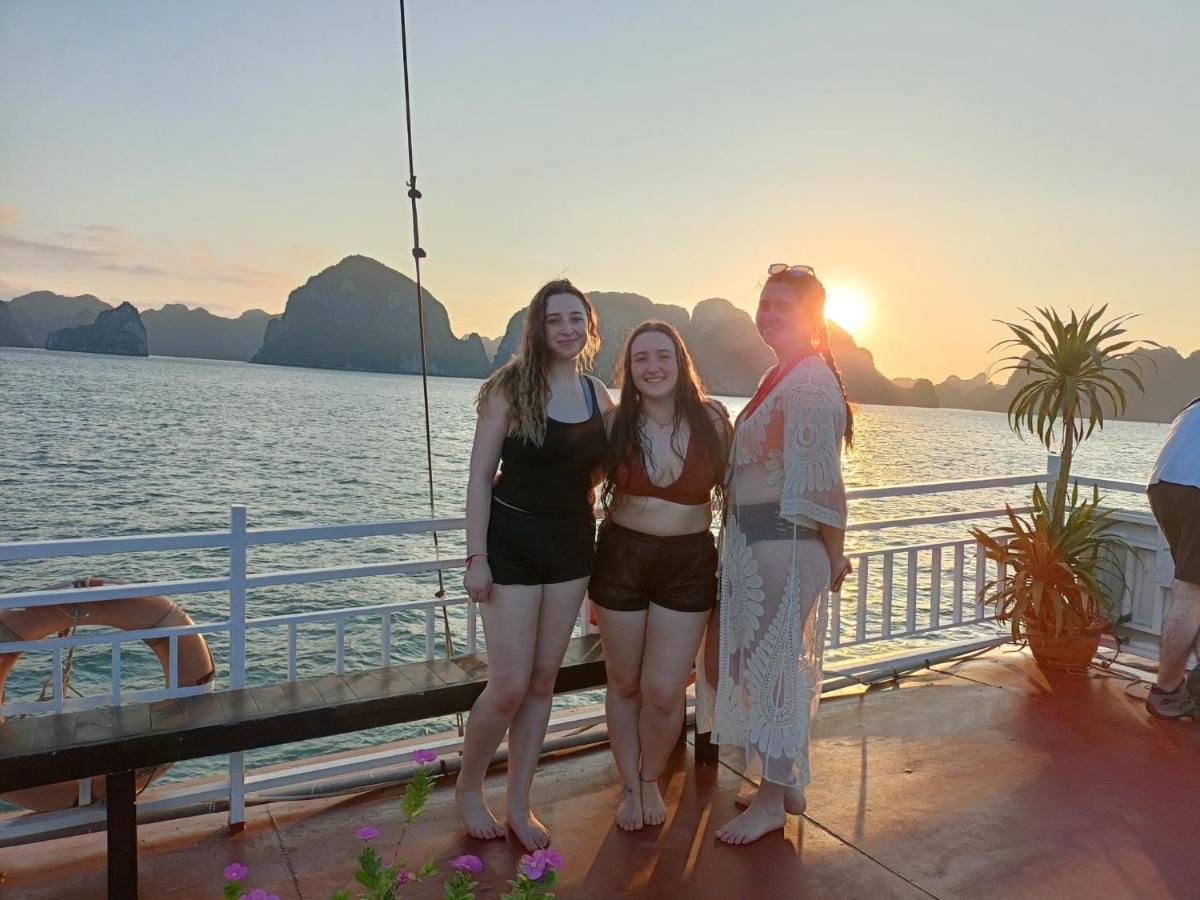 Kim'S Family Hotel Ha Long Eksteriør bilde